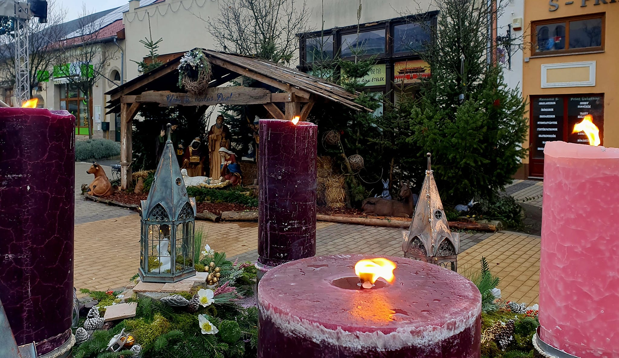 Városi gyertyagyújtás advent első vasárnapján
