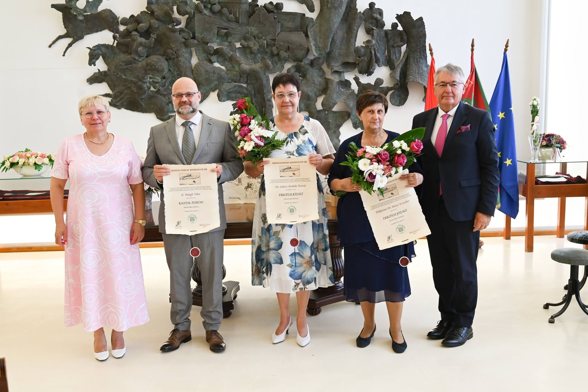 Mindenki másként, de mindenki doktor a városi díjazottak között!