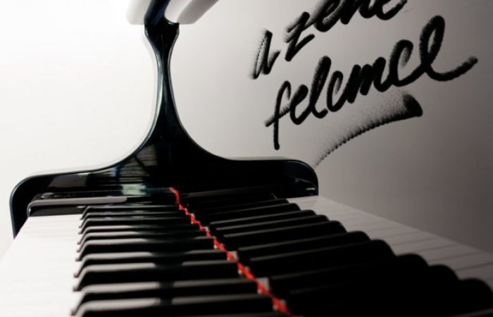 Zongoraest egy zongoráért