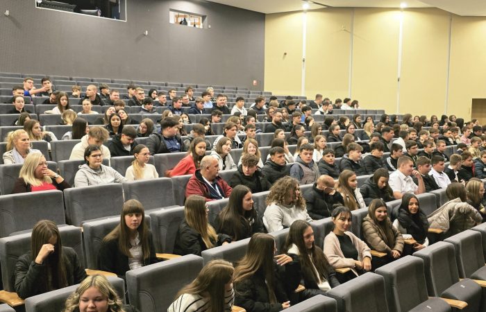 Szimfonikus varázslatok – zenei élmény a Szent László diákjainak