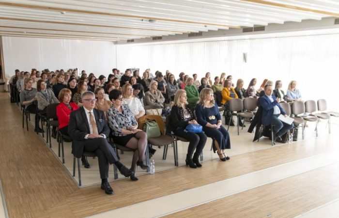 Szülők Akadémiája – MÁSképp