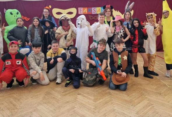 Farsangi forgatag az alsó tagozaton