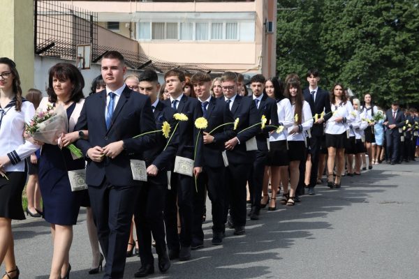 Elballagtak a végzős szentlászlósok