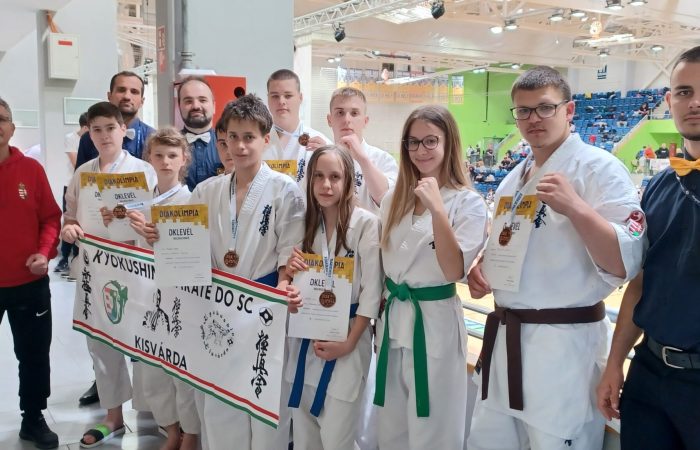 Diákolimpiai karatés sikerek és kisvárdai bíró Tokyoban!