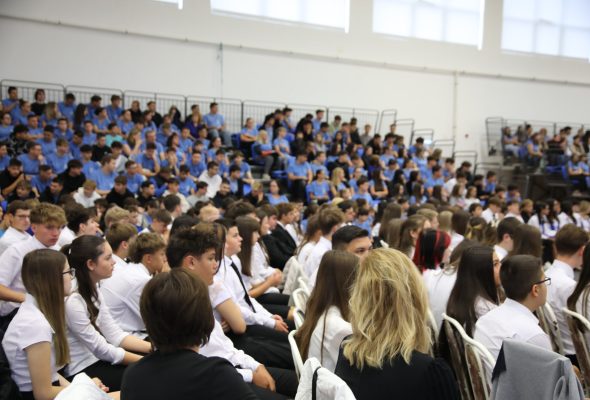 Példamutatás és hivatás – díjátadó a Szent László Katolikus Intézményben