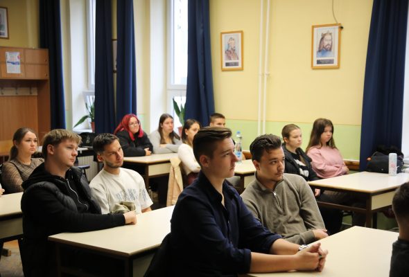 Nekivágunk? Ötletből valóság!” – középiskolai roadshow a Szent Lászlóban