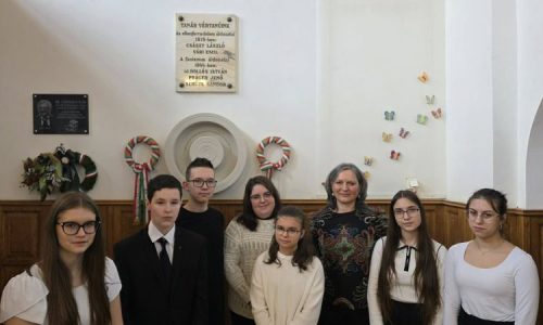 12 pillangó a Besiben