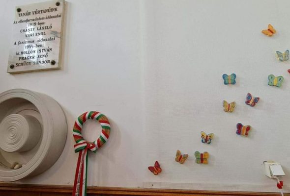 12 pillangó a Besiben