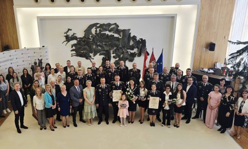 A rendőrség és a tűzoltóság idei kiválóságai