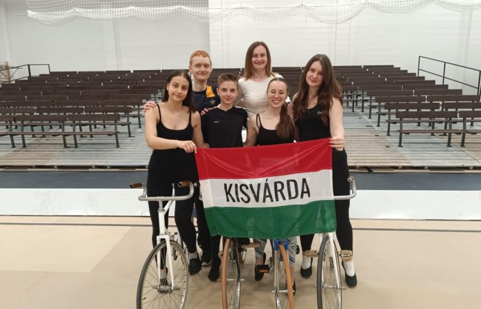 Fantasztikus művészi kerékpáros eredmény