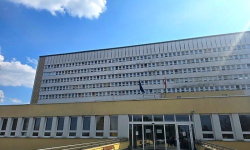 Újabb mérföldkő Kisvárdán: közel 1,9 milliárd forintos fejlesztés a kórházban!