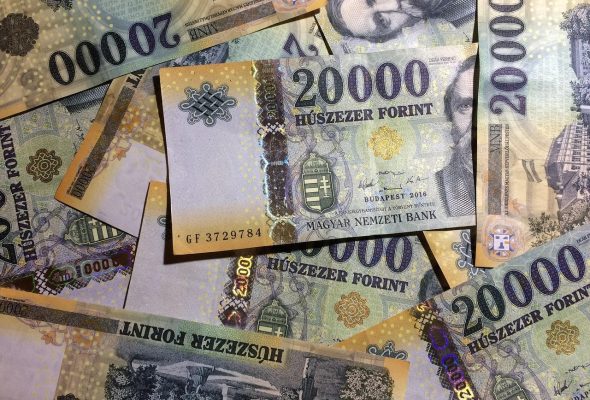 Idén is kapnak ÖNKORMÁNYZATI TANÉVKEZDÉSI TÁMOGATÁST a kisvárdai diákok!