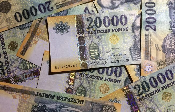 Idén is kapnak ÖNKORMÁNYZATI TANÉVKEZDÉSI TÁMOGATÁST a kisvárdai diákok!