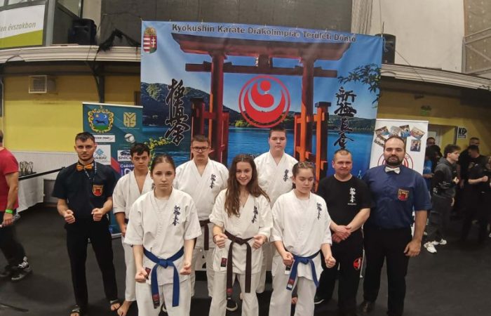 Karatés érmek Gyöngyösről – irány a döntő!